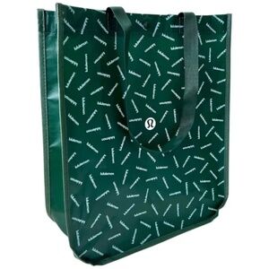 Lululemon Large Tote Bag Green and White Green Handles Snap Closure Classic Logo